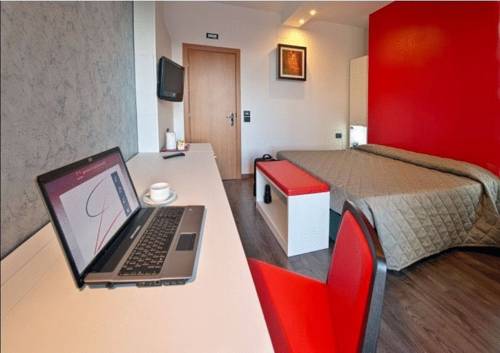 Imagen de la habitación del Hotel Eden, San Salvo. Foto 2