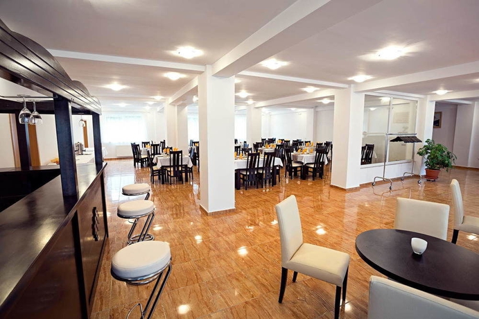 Imagen del bar/restaurante del Hotel Eden, Sibiu. Foto 5