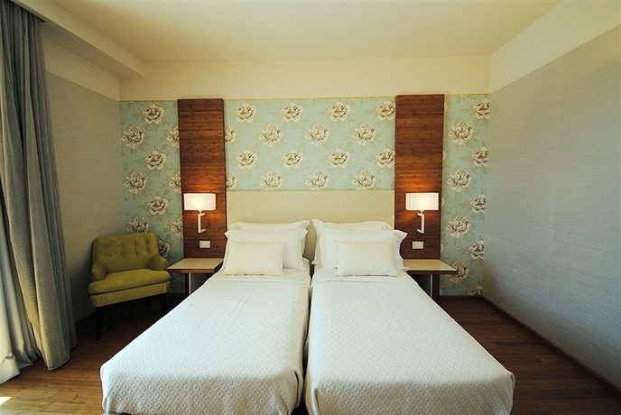 Imagen de la habitación del Hotel Eden, Sirmione. Foto 7