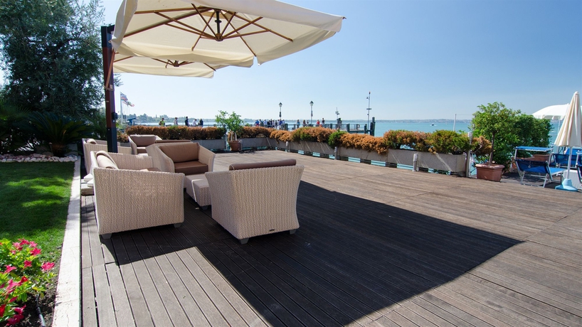 Imagen de los exteriores del Hotel Eden, Sirmione. Foto 11