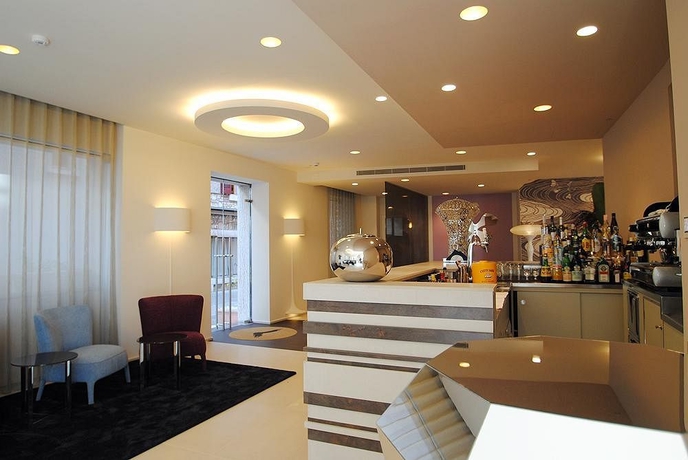 Imagen del bar/restaurante del Hotel Eden, Sirmione. Foto 4