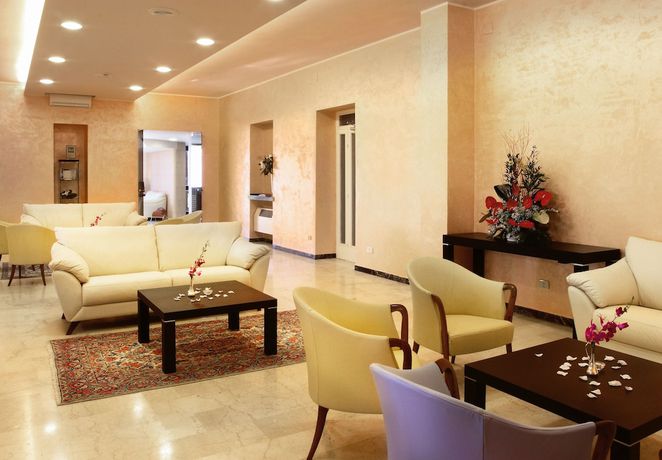 Imagen del bar/restaurante del Hotel Eden Spa. Foto 4