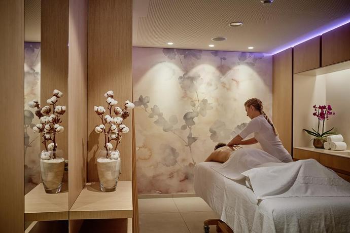 Imagen de los interiores del Hotel Eden Spiez. Foto 14