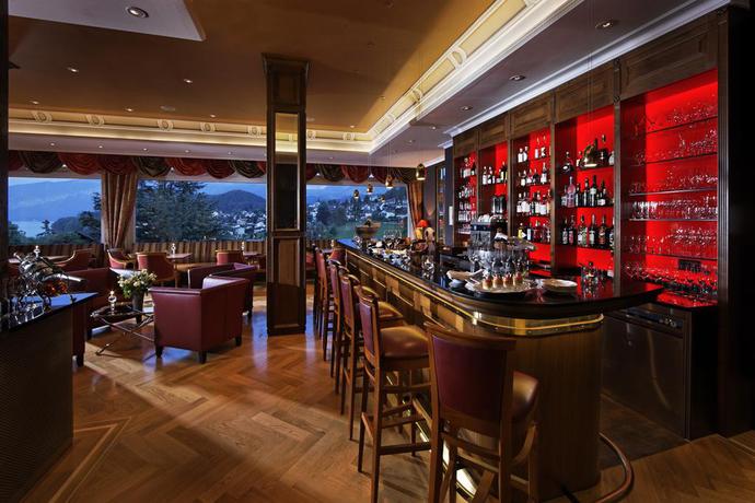 Imagen del bar/restaurante del Hotel Eden Spiez. Foto 5