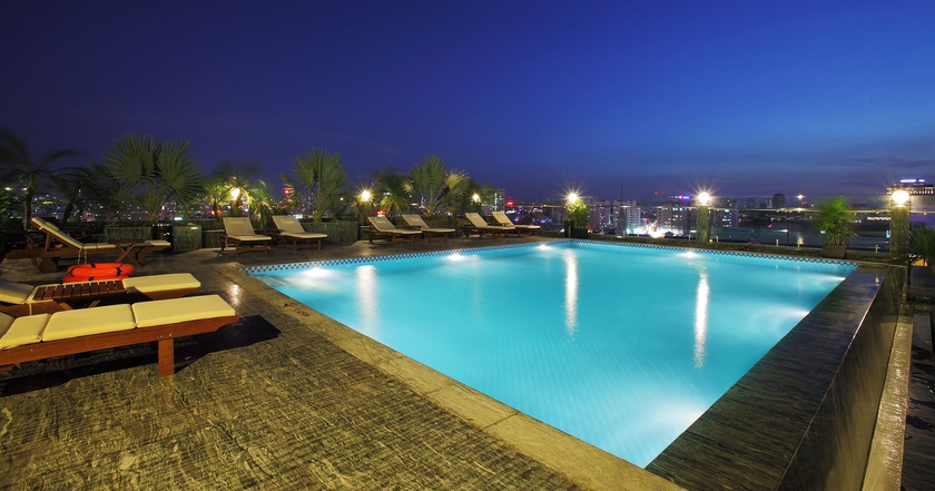Imagen de la piscina del Hotel Eden Star Saigon. Foto 13