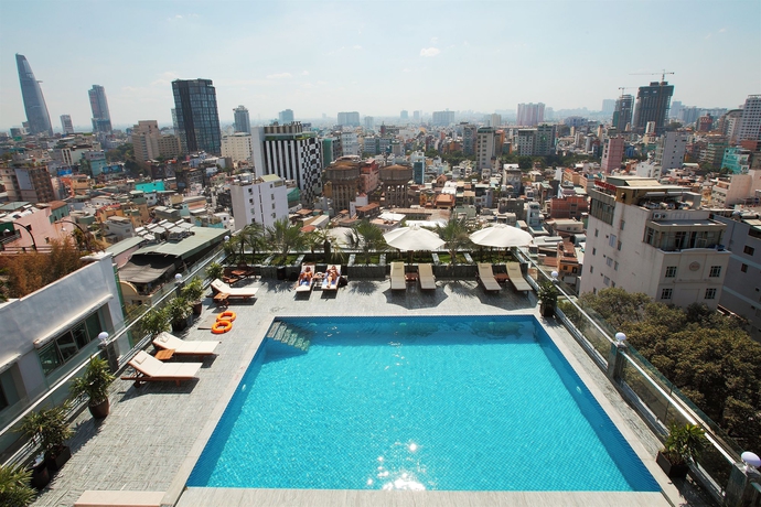 Imagen de la piscina del Hotel Eden Star Saigon. Foto 14