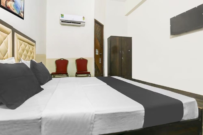 Imagen de la habitación del Hotel Eden, Thanesar. Foto 5
