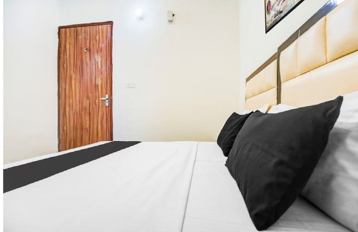 Imagen de la habitación del Hotel Eden, Thanesar. Foto 6