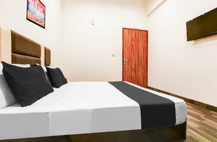 Imagen de la habitación del Hotel Eden, Thanesar. Foto 9