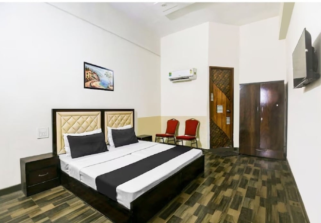 Imagen de la habitación del Hotel Eden, Thanesar. Foto 12