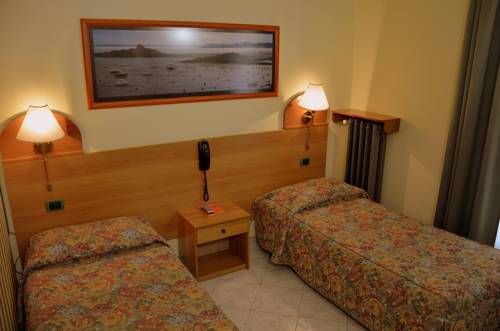 Imagen de la habitación del Hotel Eden, Turín. Foto 3