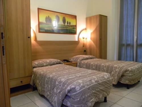 Imagen de la habitación del Hotel Eden, Turín. Foto 9