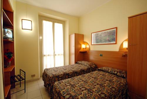 Imagen de la habitación del Hotel Eden, Turín. Foto 12