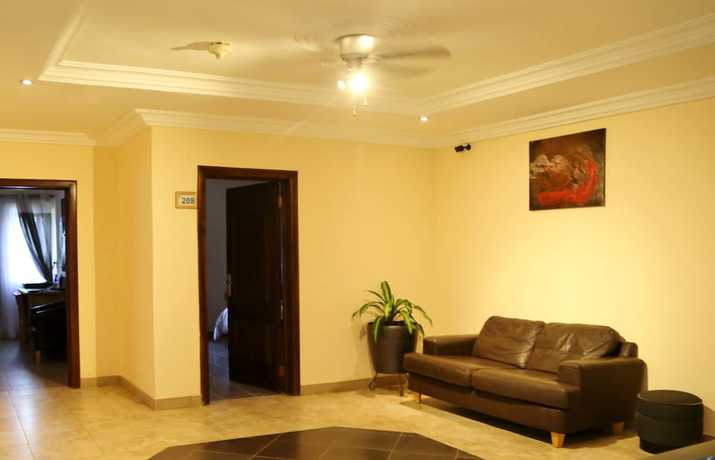 Imagen del bar/restaurante del Hotel Eden Vale and Executive Training Cen. Foto 2