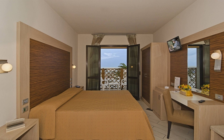 Imagen de la habitación del Hotel Eden, Viareggio. Foto 3