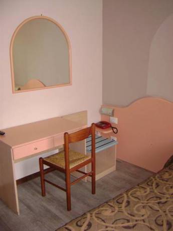 Imagen de la habitación del Hotel Eden, Vignola. Foto 3