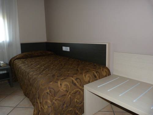 Imagen de la habitación del Hotel Eden, Vignola. Foto 5