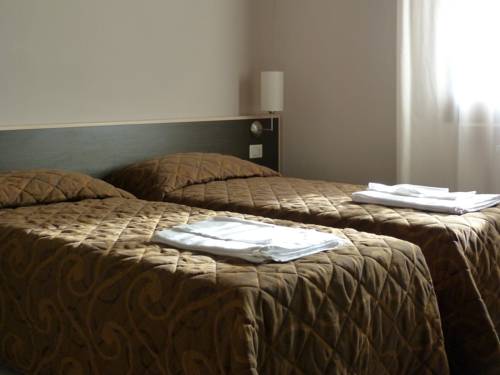 Imagen de la habitación del Hotel Eden, Vignola. Foto 6