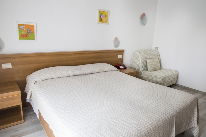 Imagen de la habitación del Hotel Eden, Vigole. Foto 15