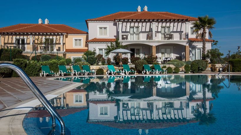 Imagen de la piscina del Hotel Eden Villas & Apartments. Foto 20