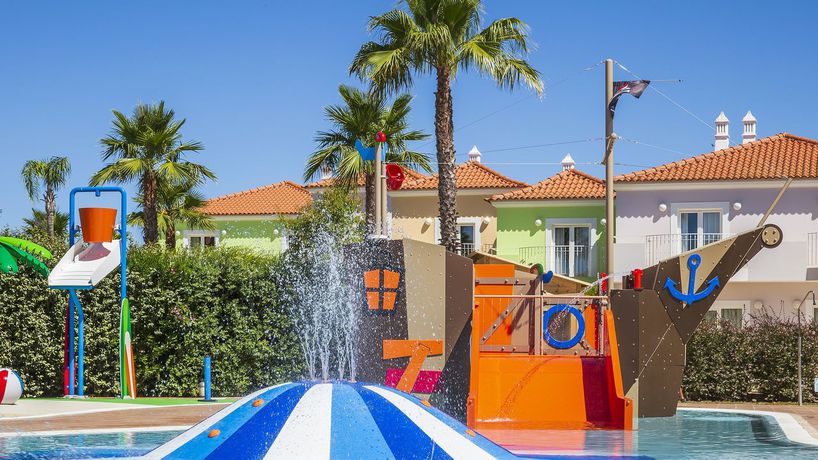 Imagen de la piscina del Hotel Eden Villas & Apartments. Foto 25