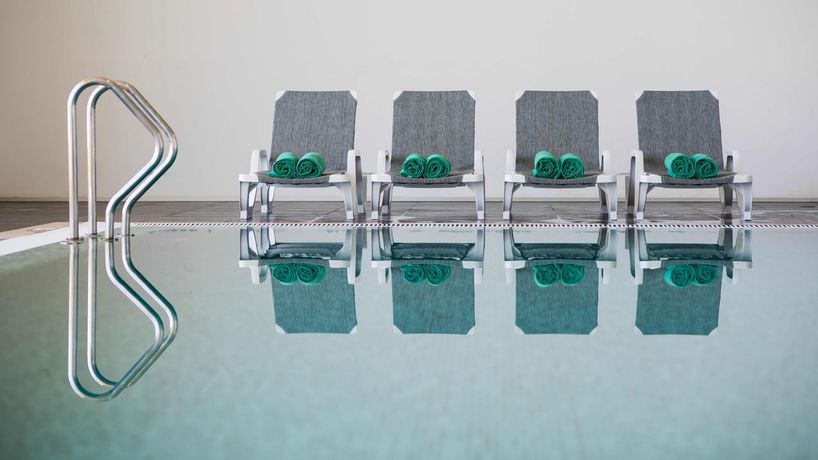 Imagen de la piscina del Hotel Eden Villas & Apartments. Foto 27