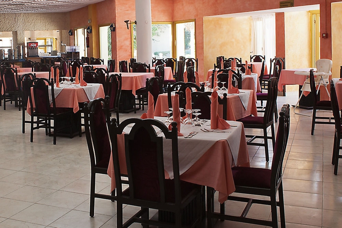 Imagen del bar/restaurante del Hotel Eden Yasmine and Spa. Foto 3