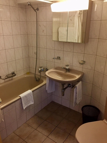 Imagen de la habitación del Hotel Eden and Résidence. Foto 7