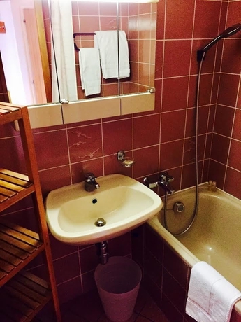 Imagen de la habitación del Hotel Eden and Résidence. Foto 8