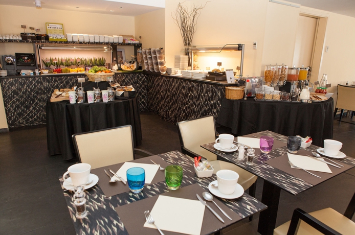 Imagen de los interiores del Hotel Eden and Spa Cannes. Foto 6