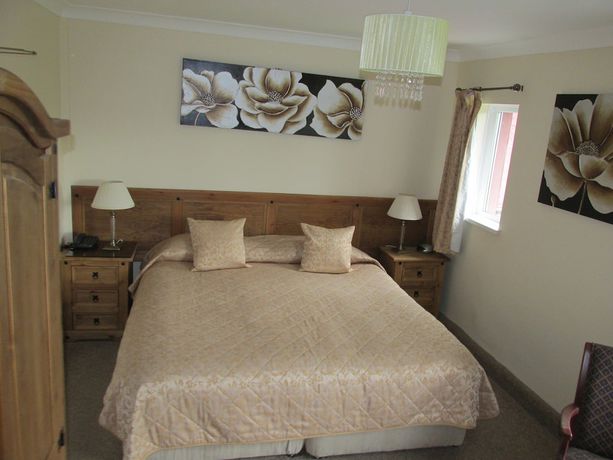 Imagen de la habitación del Hotel Edenhall Country House. Foto 13