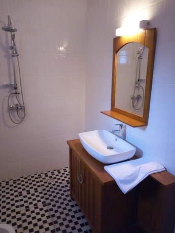Imagen de la habitación del Hotel Edenia. Foto 8