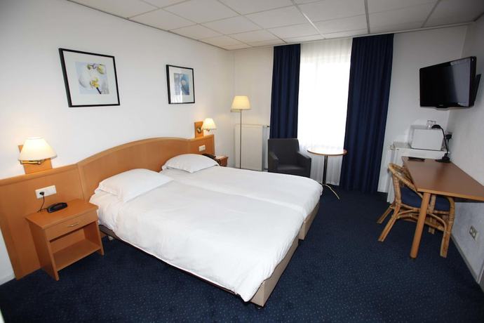 Imagen de la habitación del Hotel Edenpark. Foto 11