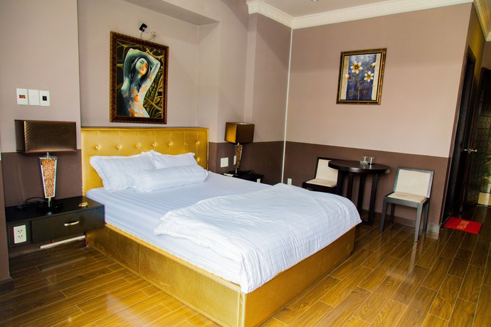 Imagen de la habitación del Hotel Edenroc. Foto 2