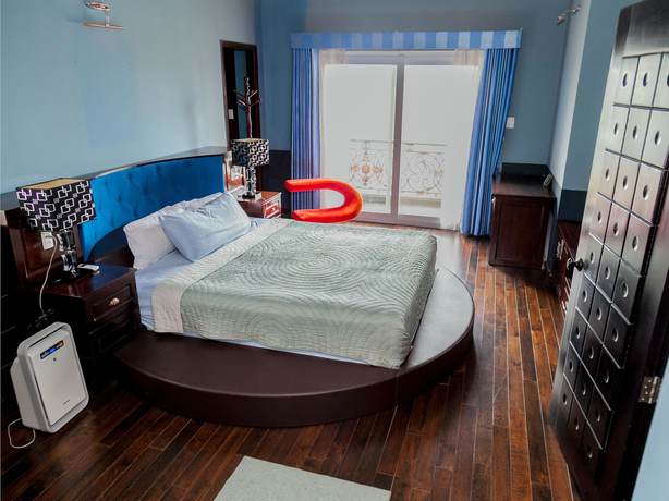Imagen de la habitación del Hotel Edenroc. Foto 4