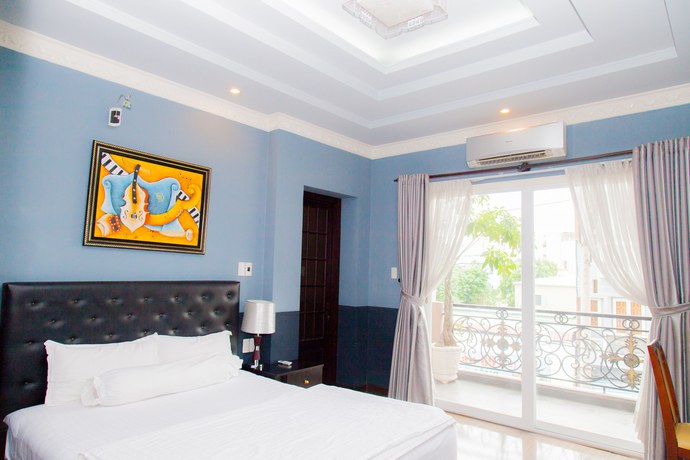 Imagen de la habitación del Hotel Edenroc. Foto 7