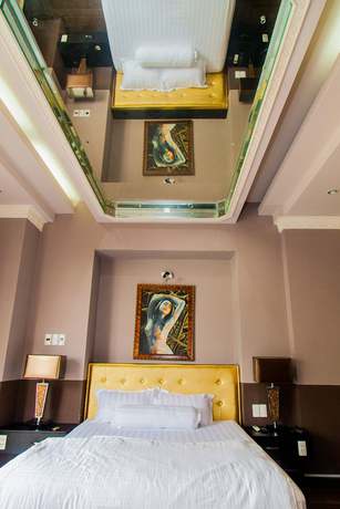 Imagen de la habitación del Hotel Edenroc. Foto 11