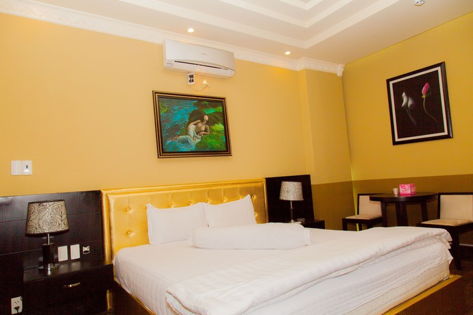 Imagen de la habitación del Hotel Edenroc. Foto 12