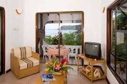 Imagen de la habitación del Hotel Edens Holiday Villas. Foto 17