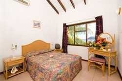 Imagen de la habitación del Hotel Edens Holiday Villas. Foto 18