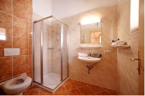 Imagen de la habitación del Hotel Eder Michaela. Foto 4
