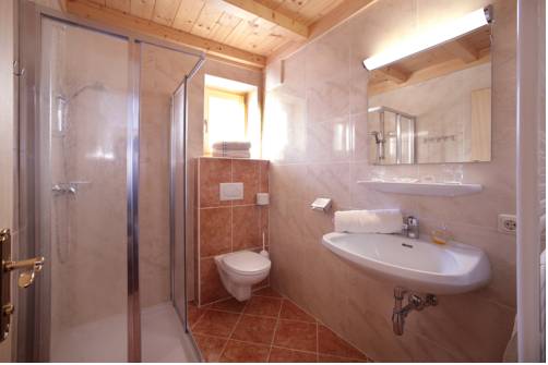 Imagen de la habitación del Hotel Eder Michaela. Foto 5