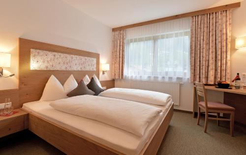 Imagen de la habitación del Hotel Eder, Ramsau im Zillertal. Foto 8