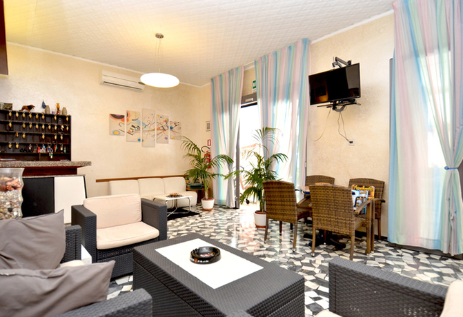 Imagen de los interiores del Hotel Edera. Foto 9