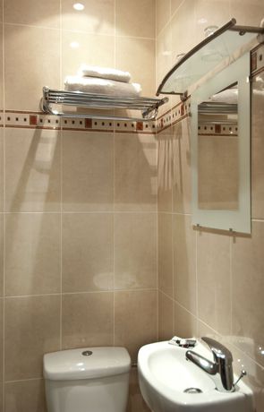 Imagen de la habitación del Hotel Edgar Quinet. Foto 12