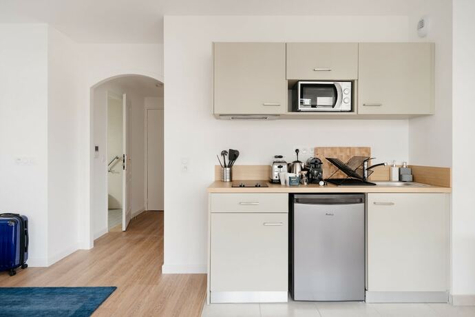 Imagen de la habitación del Hotel Edgar Suites Ch&acirc;tillon. Foto 13