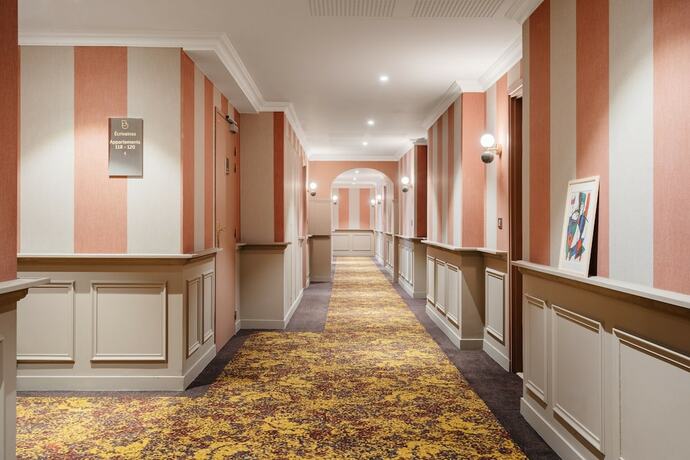 Imagen general del Hotel Edgar Suites Ch&acirc;tillon. Foto 10