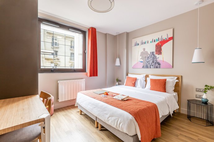 Imagen de la habitación del Hotel Edgar Suites Expo Paris Porte de Versailles. Foto 10