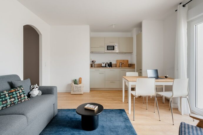 Imagen de la habitación del Hotel Edgar Suites Meudon-La-For&ecirc;t. Foto 19