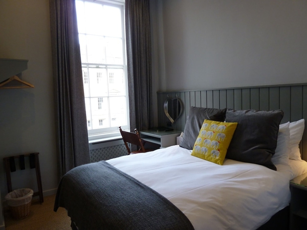 Imagen de la habitación del Hotel Edgar Townhouse. Foto 19